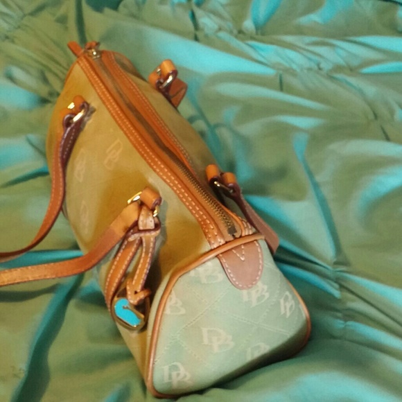 Dooney Bourke used purse - Picture 2 of 3